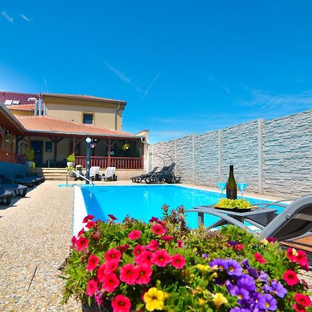 Penzion Zajecak Zaječí Extérieur photo
